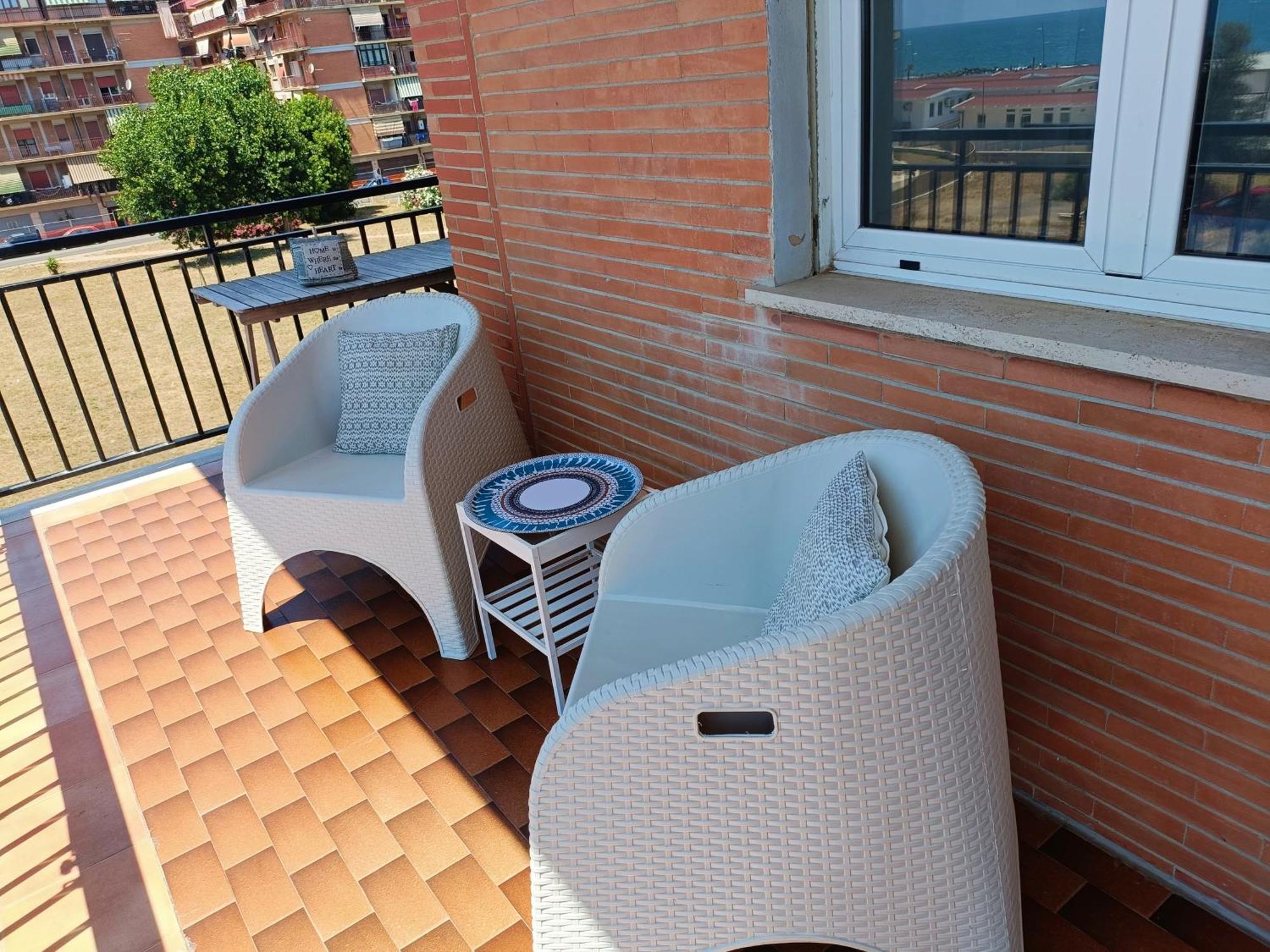 Casa Coco - Appartamento Al Mare Ostie Extérieur photo